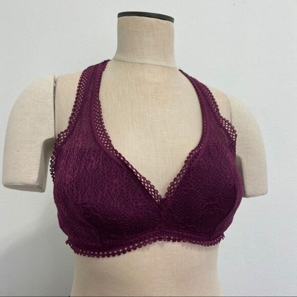 VICTORIA’S Secret Lightly Lined Racerback Bralette - Picture 2 of 5